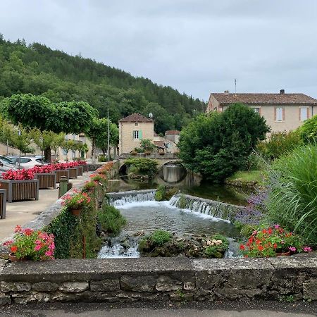 Stylish One Bedroom Apartment In A Lovely Village Saint-Vincent-Rive-dʼOlt Exterior foto